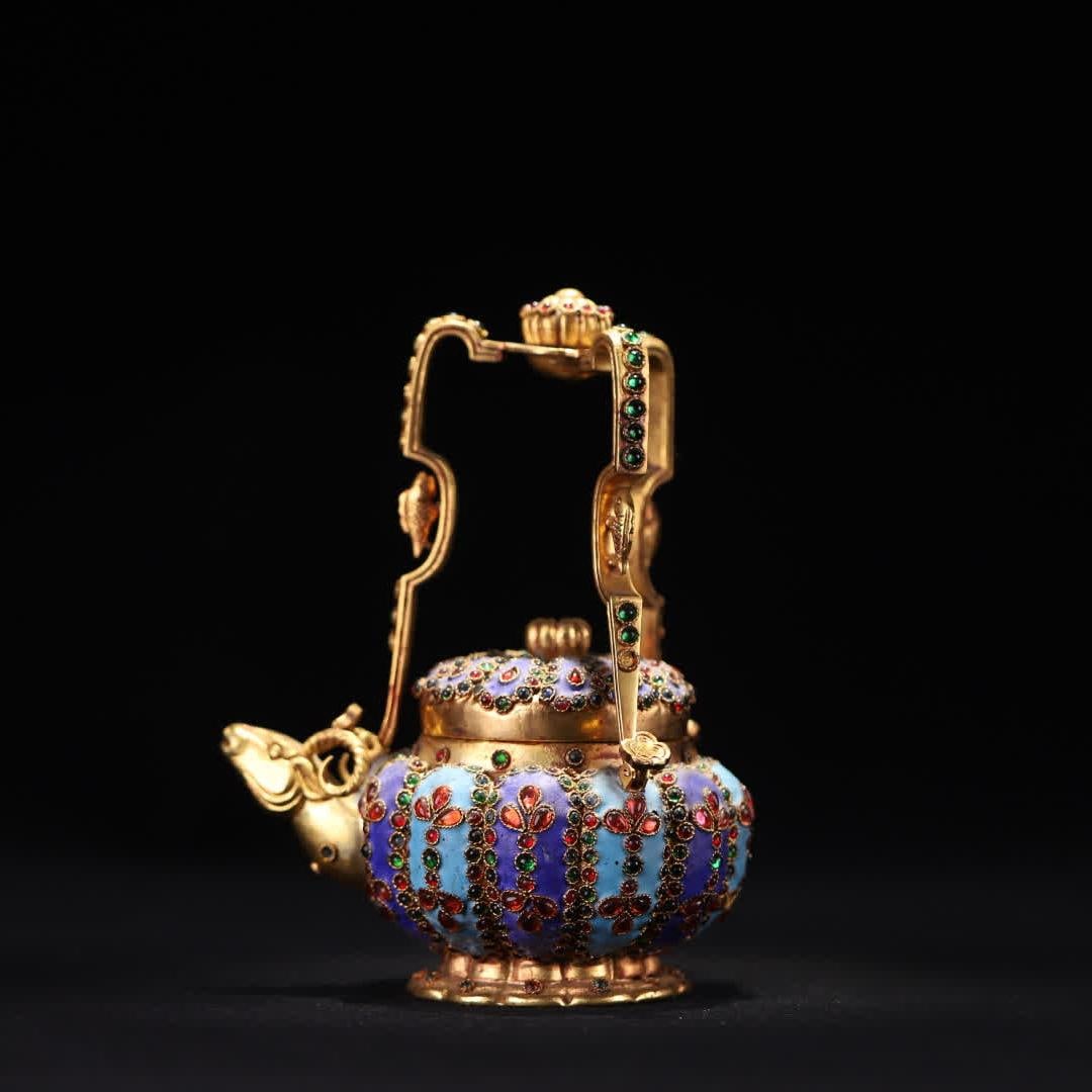 A Qing Qianlong copper gilt inlaid treasure cloisonné enamel sheep's head beam pot (1 of 10)
