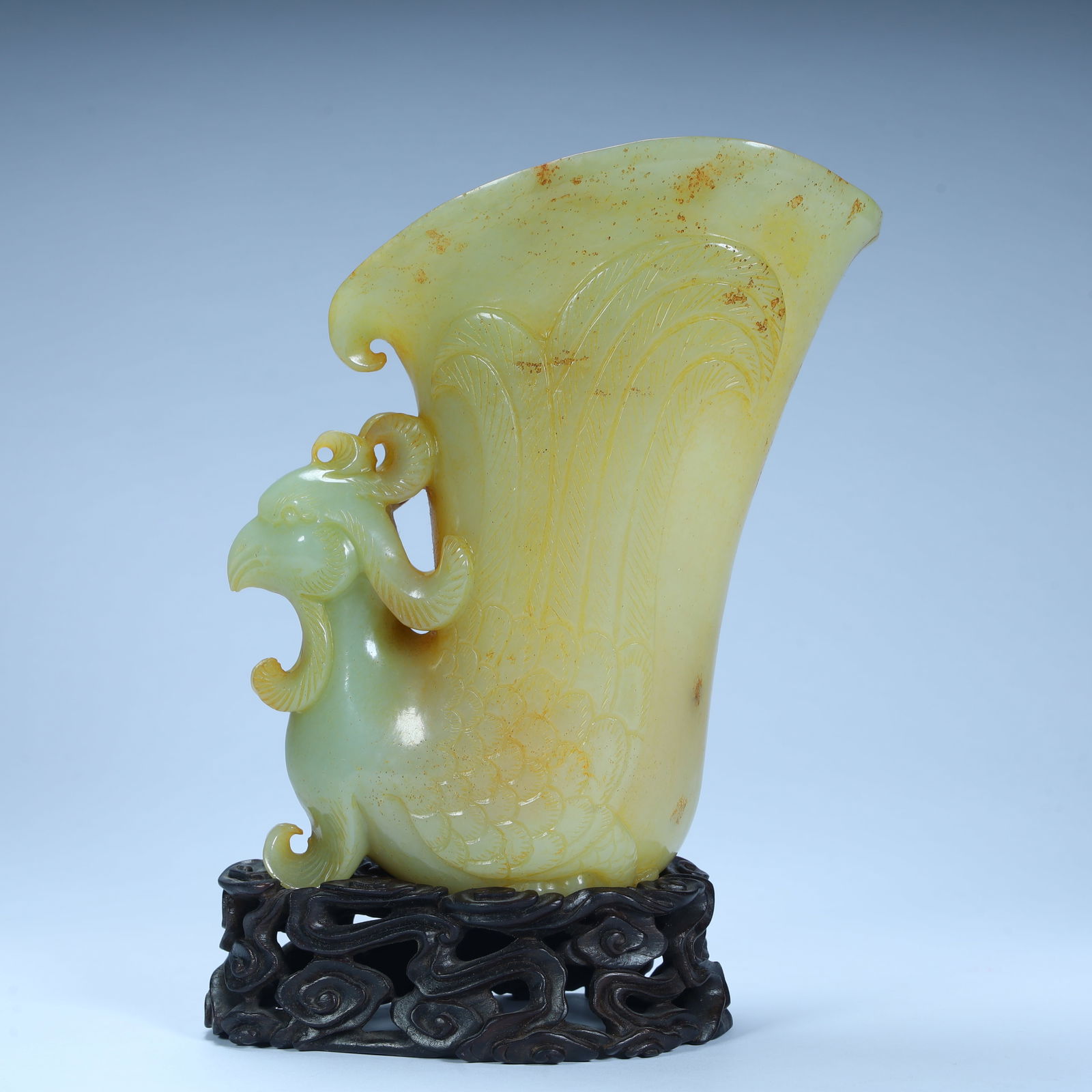 A Qing Dynasty Hetian jade phoenix-shaped cup: Qing Dynasty Hetian jade phoenix-shaped cup SIZE: H:15.5cm L:14cm W:8cm W:553g (The Dimensions Of All Batches Are Manually Measured.If You Need More Detailed Information, Please Contact Our Customer S