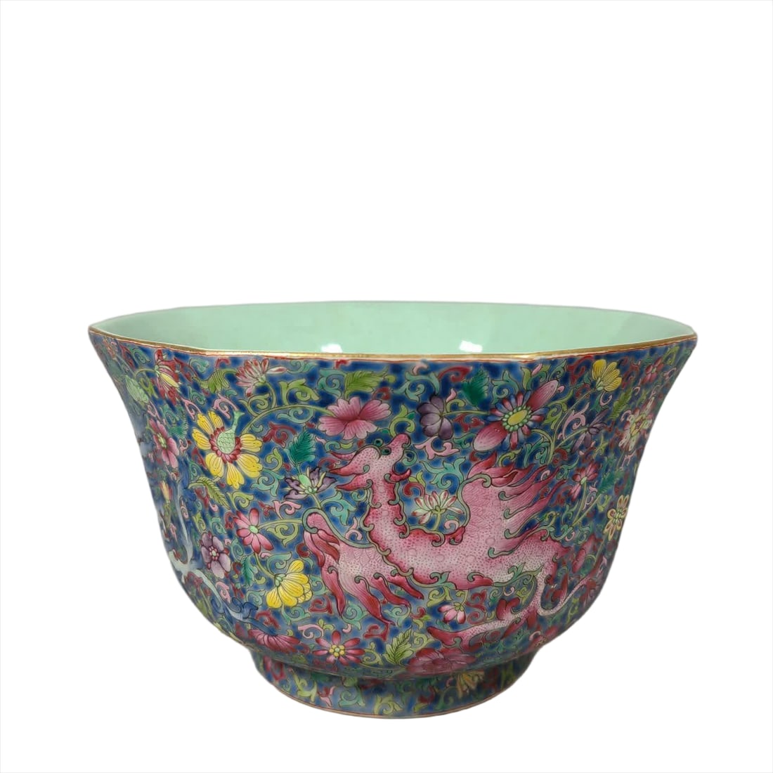 A Qing Dynasty Daoguang pastel bowl (1 of 9)