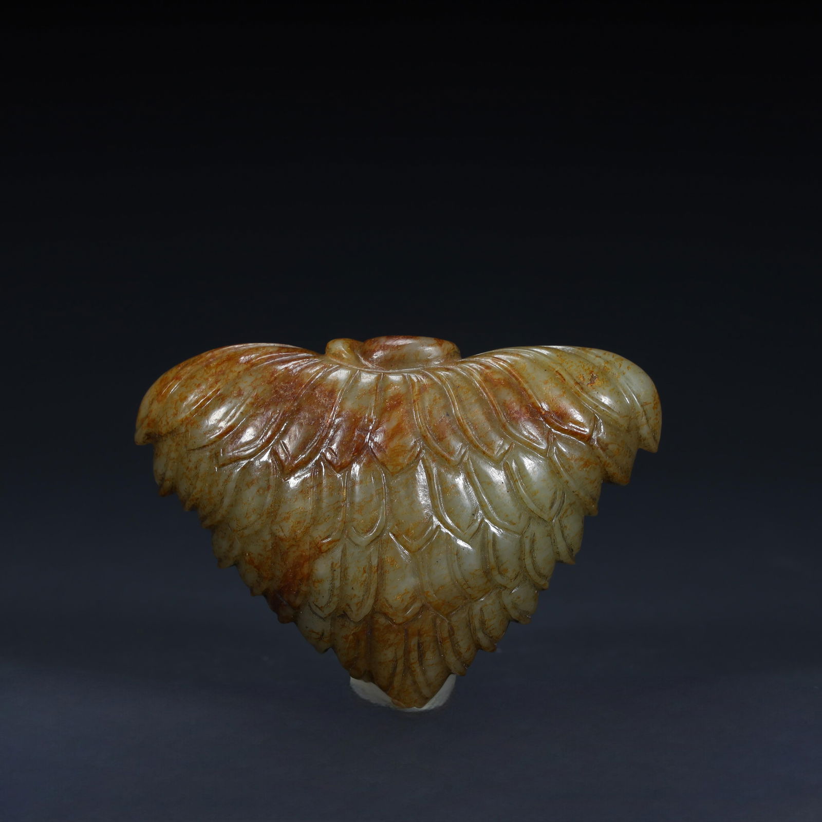 A Ming Dynasty Hetian jade butterfly-shaped ornament (1 of 11)