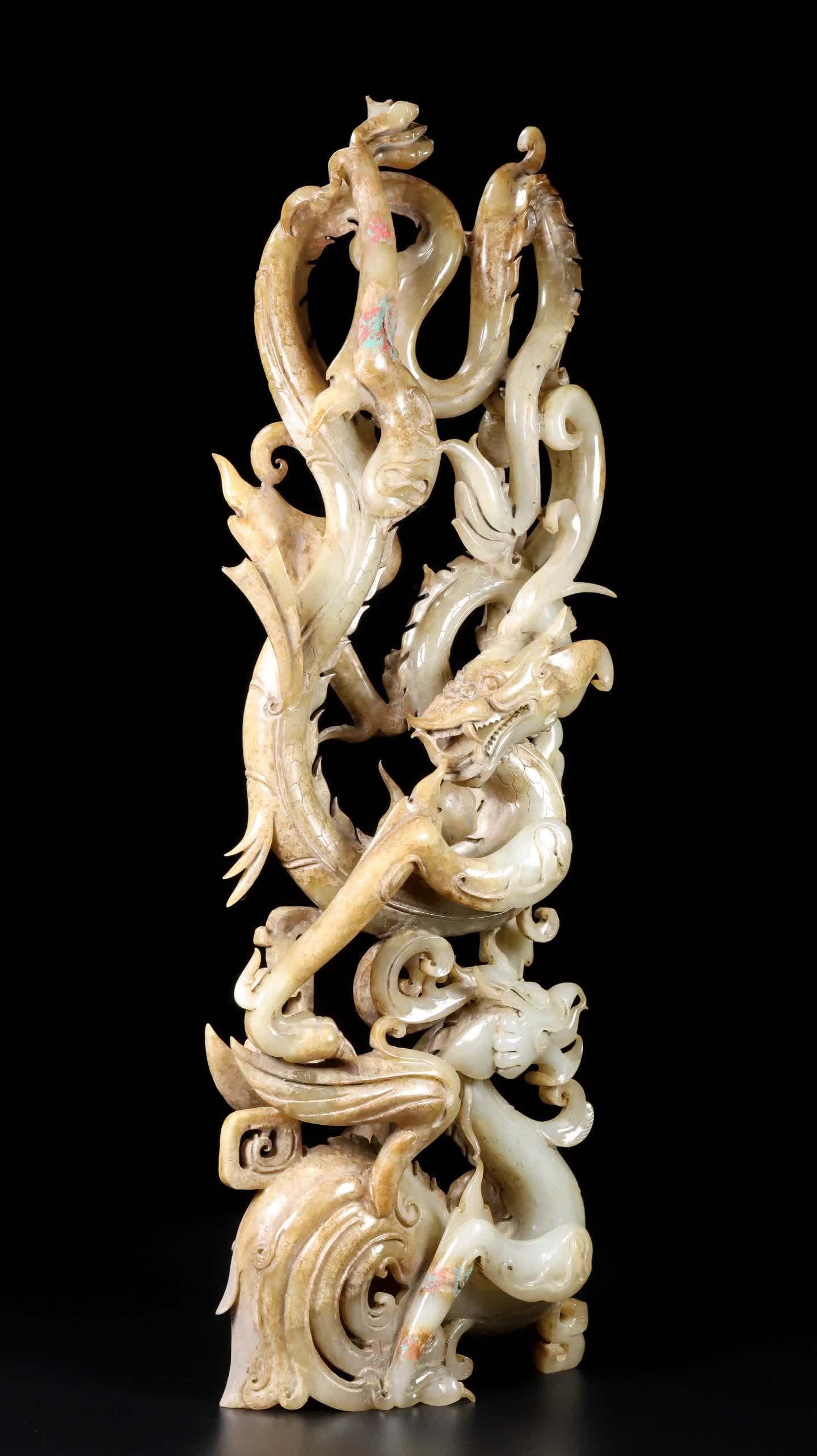 A Han Dynasty jade dragon and phoenix (1 of 9)