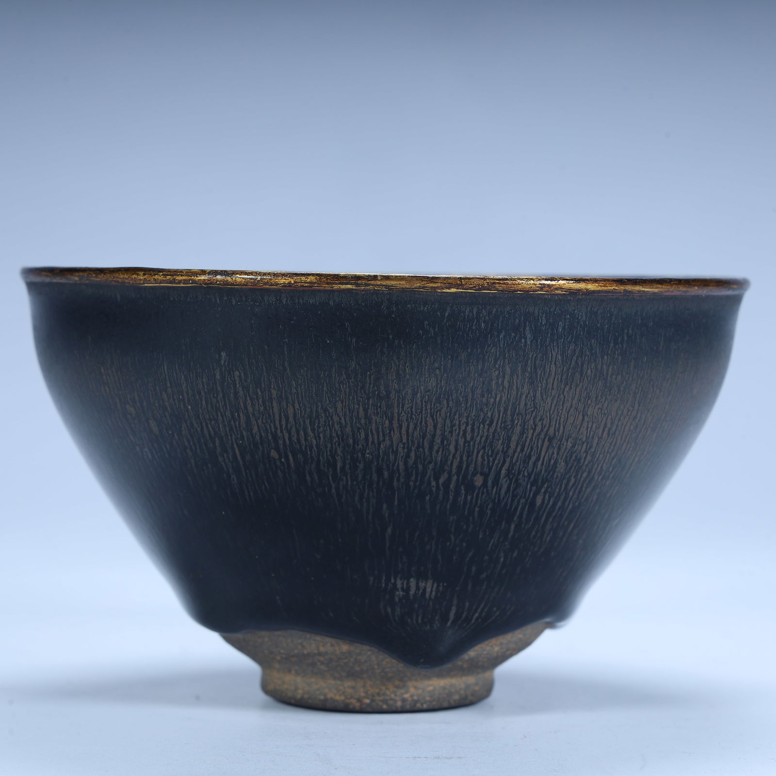 A Song Dynasty kiln gilded rabbit hair (1 of 9)