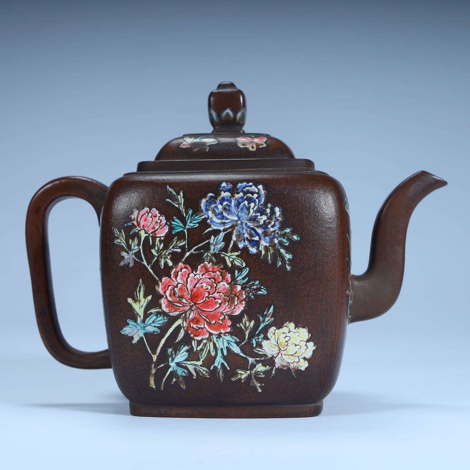 A Qing Dynasty colorful peony pattern purple clay pot (1 of 10)