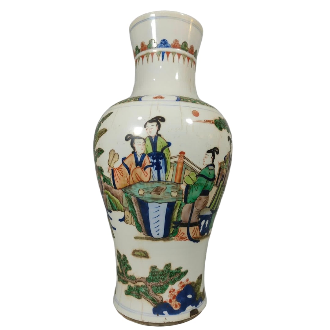 A Qing Dynasty colorful character bottle opened (1 of 9)