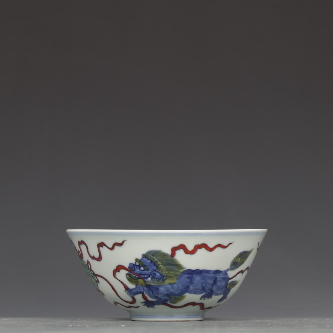 A Ming Chenghua Doucai double lion play hydrangea pattern bowl (1 of 8)