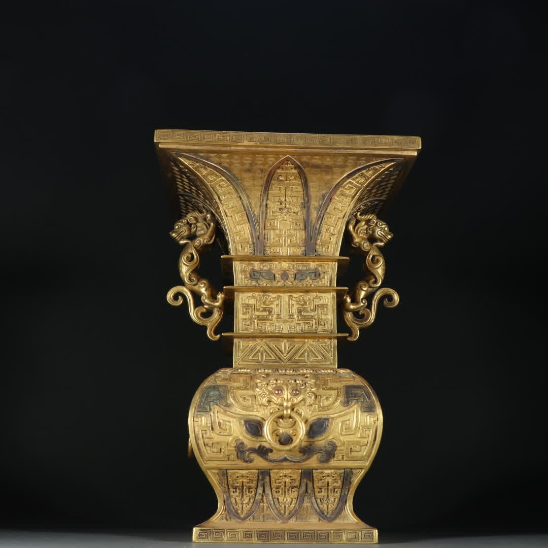 A piece of Qing Dynasty copper gilt dragon ear Sifang Zun: Qing Dynasty copper gilt dragon ear Sifang Zun SIZE: H:27.5cm W:18.5cm W:3656.2g (The Dimensions Of All Batches Are Manually Measured.If You Need More Detailed Information, Please Contact Our Customer