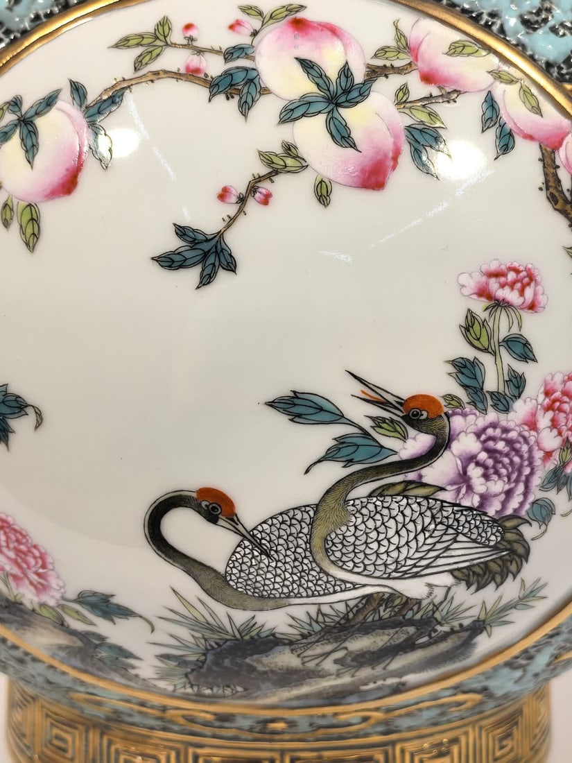 A Qing Qianlong enamel bronze glaze gold-painted window flower and bird ruyi ear bottle - 4