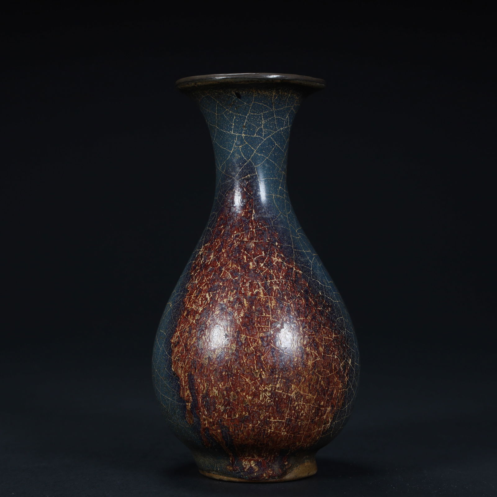 A Song Dynasty Jun kiln kiln glazed jade pot spring vase: Song Dynasty Jun kiln kiln changed glazed jade pot spring vase SIZE: SIZE: 22?H: 13cm L: 6.7cm W: 6.7cm W: 211.6g (The Dimensions Of All Batches Are Manually Measured.If You Need More Detailed