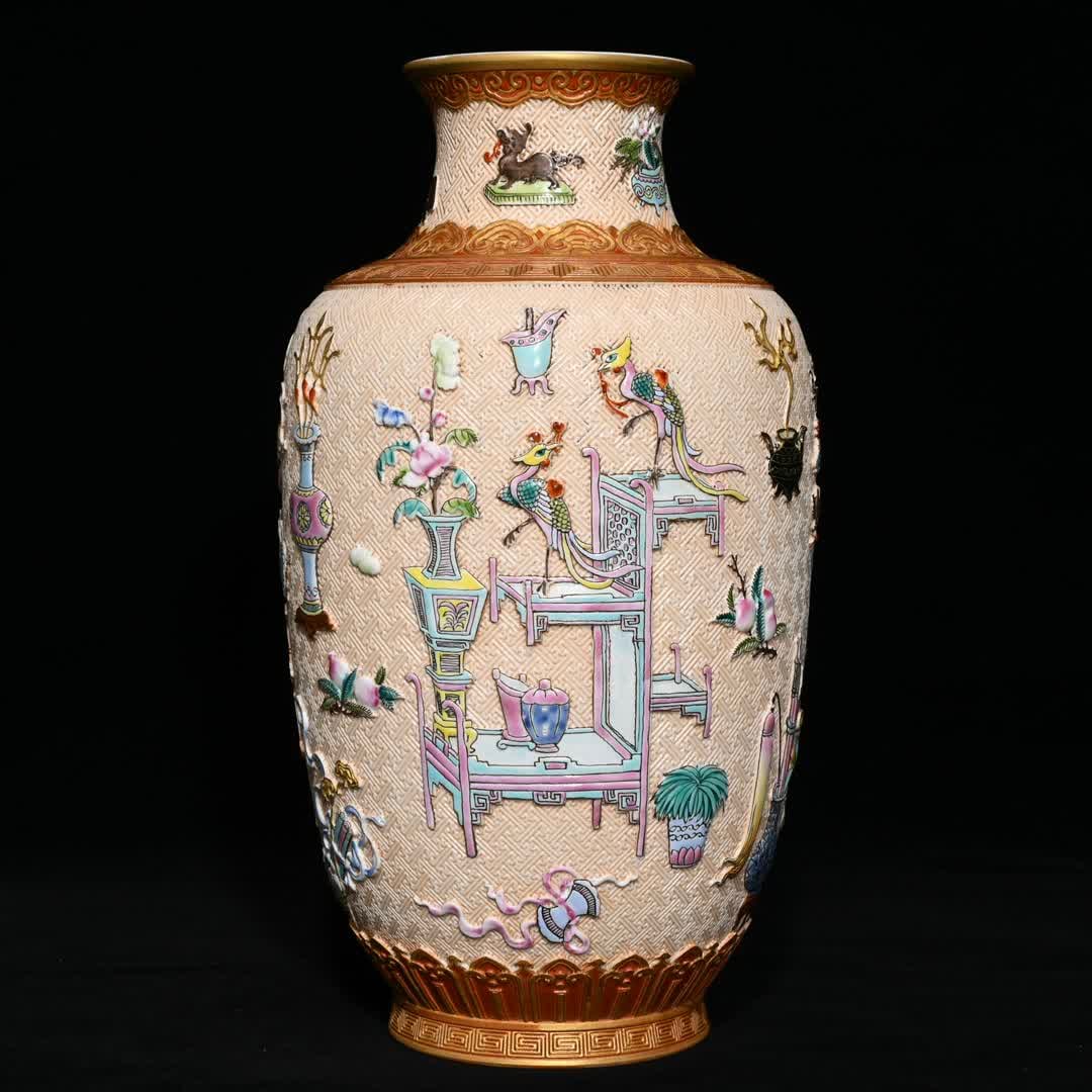 A Qing Qianlong pastel relief gilt Bogu floral pattern lantern bottle: Qing Qianlong pastel relief gilt Bogu floral pattern lantern bottle SIZE: H:28.5cm D:17cm (The Dimensions Of All Batches Are Manually Measured.If You Need More Detailed Information, Please Contact Our