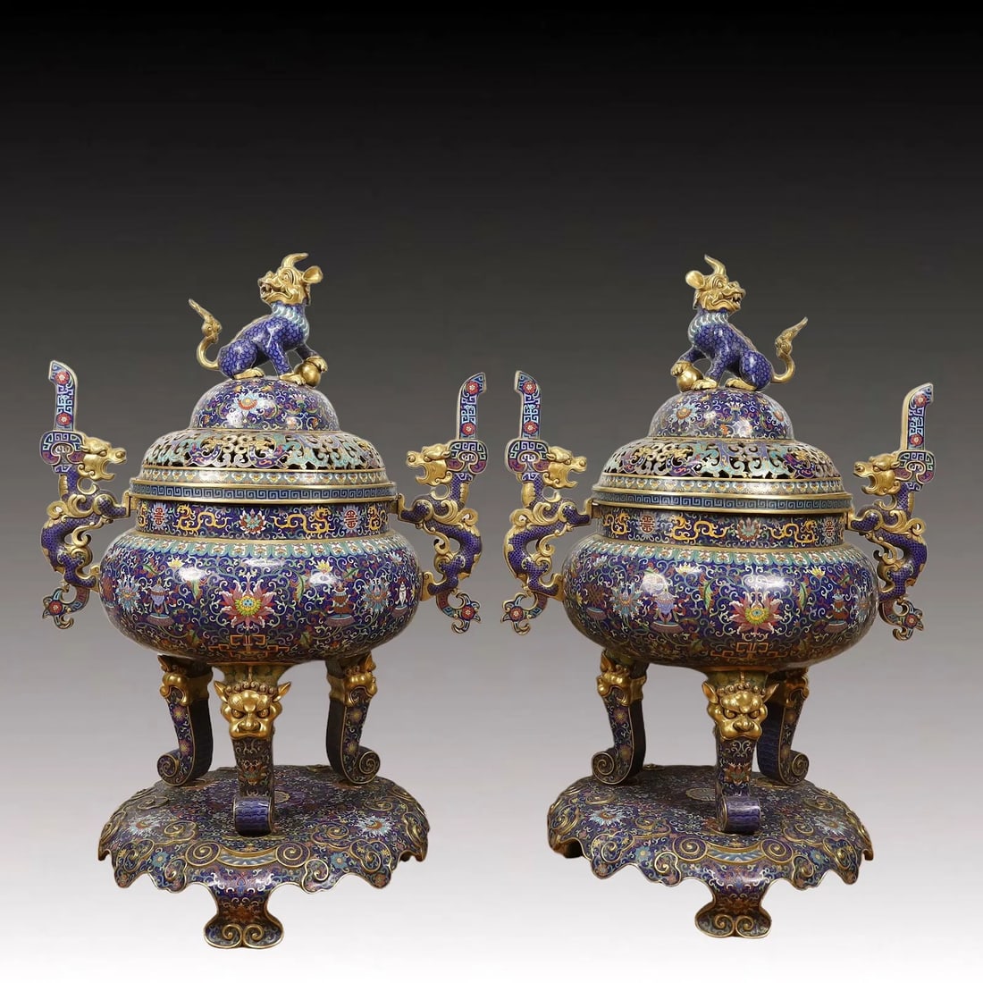 A cloisonné burner from the Qing Dynasty (1 of 14)