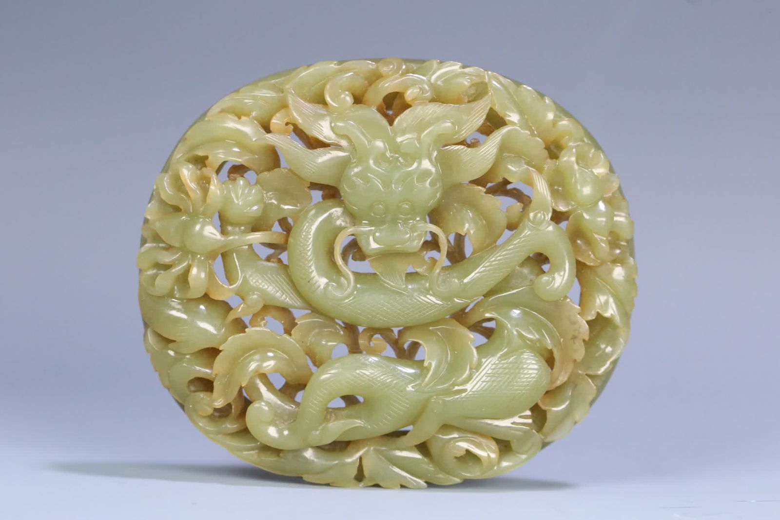 A piece of Qing Dynasty Hetian topaz hollow carved dragon pattern tile, size (1 of 9)