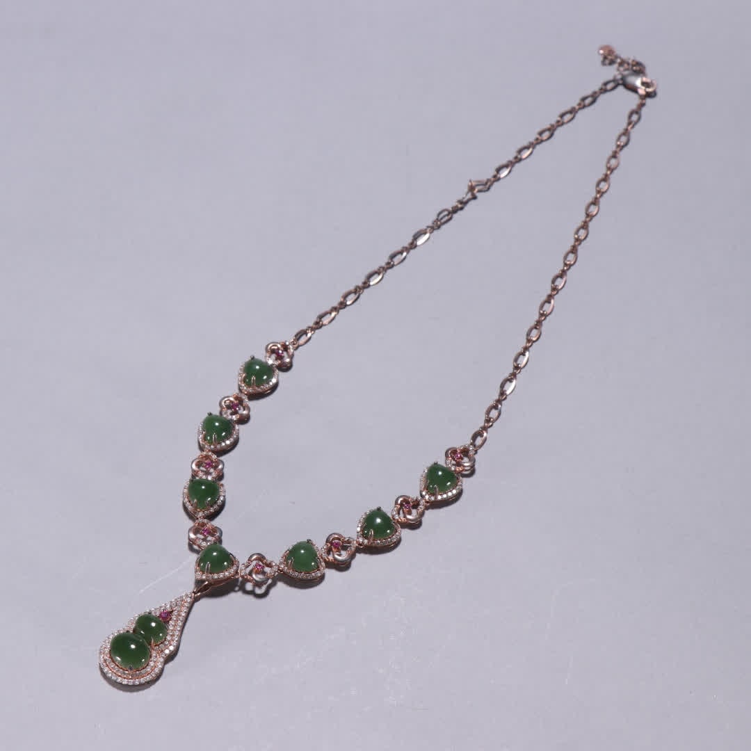 A jasper silver necklace: Jasper inlaid silver necklace SIZE: W:2.8x1.6cm W:20g (The Dimensions Of All Batches Are Manually Measured.If You Need More Detailed Information, Please Contact Our Customer Service Before