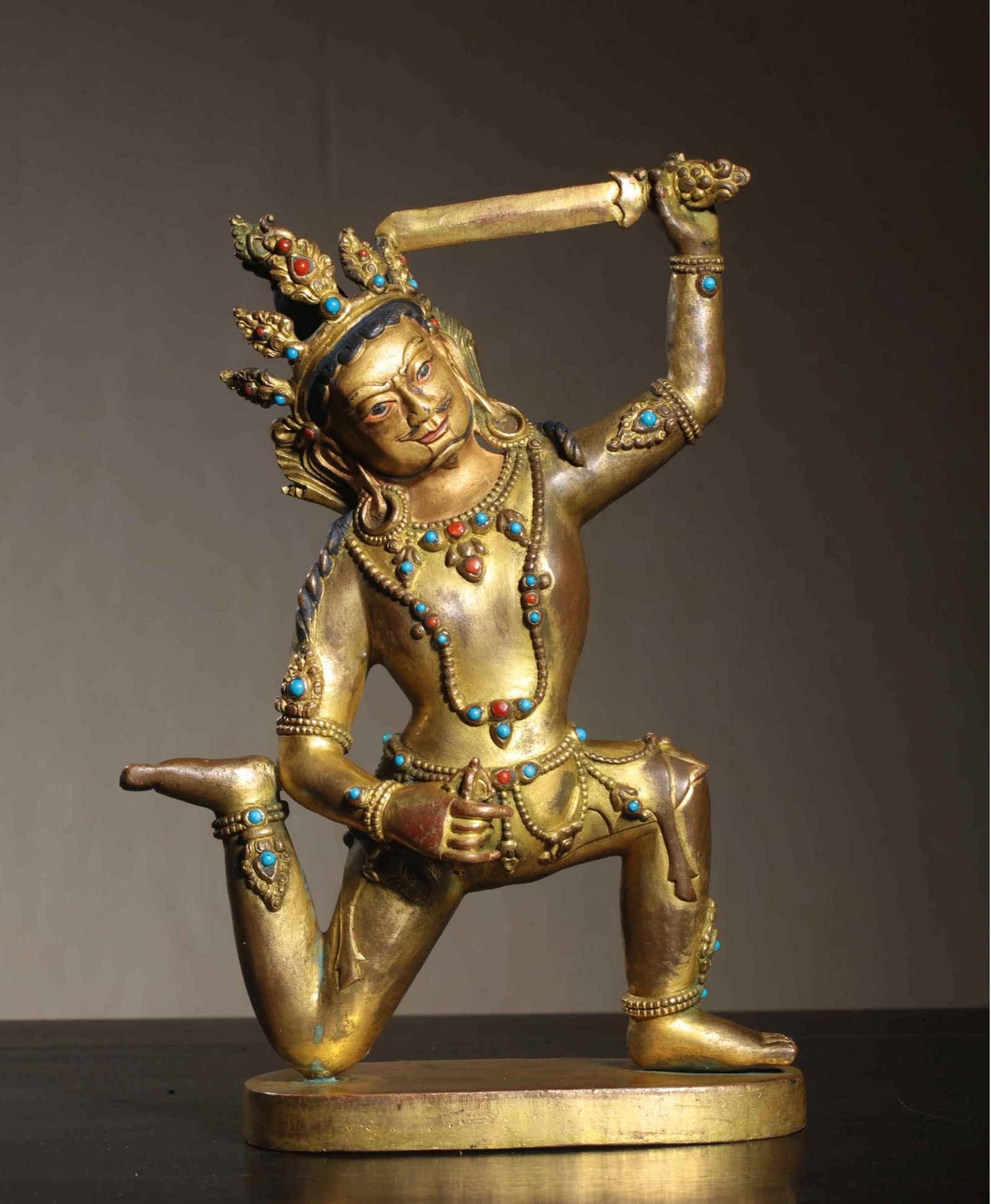 A statue of King Fudong in copper gilt in the Qing Dynasty (1 of 9)