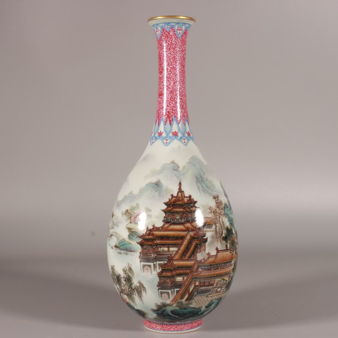 A piece of Qing Qianlong enamel color agate red Tongjing Pavilion Pavilion appreciation bottle (1 of 9)