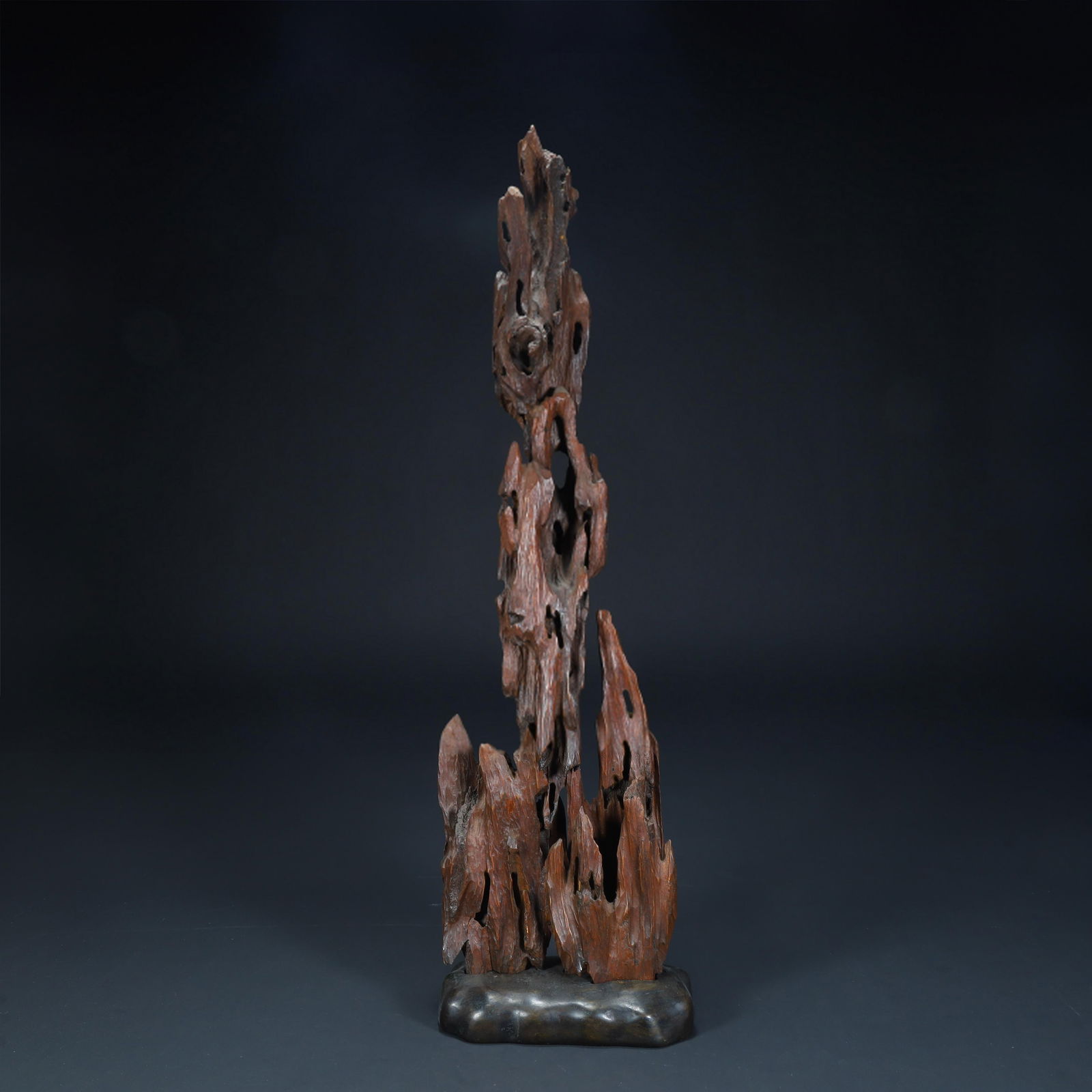 A Qing Dynasty agarwood mountain ornament: Qing Dynasty agarwood mountain ornament SIZE: Total H: 57cm L: 16cm W: 9cm Total W: 649g (The Dimensions Of All Batches Are Manually Measured.If You Need More Detailed Information, Please Contact Our