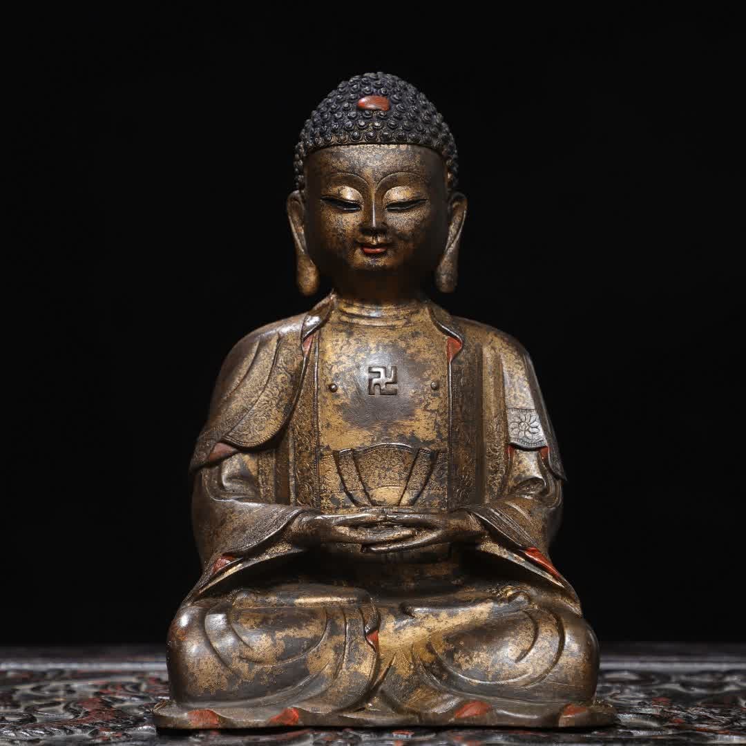 A bronze gold statue of Shakyamuni (1 of 9)