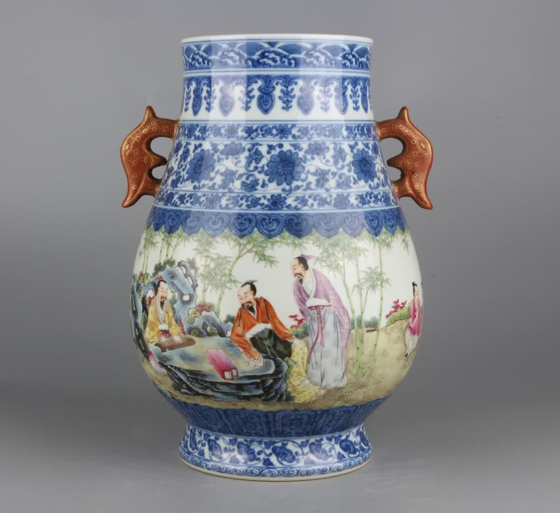 A Qing Qianlong blue flower pastel character story binaural veneration (1 of 9)