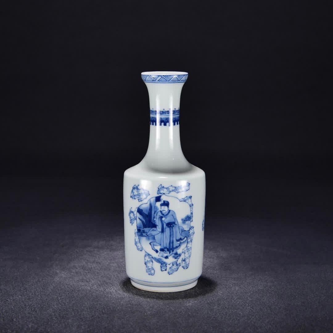 A Qing Kangxi blue and white Fulu Shou picture bottle (1 of 9)