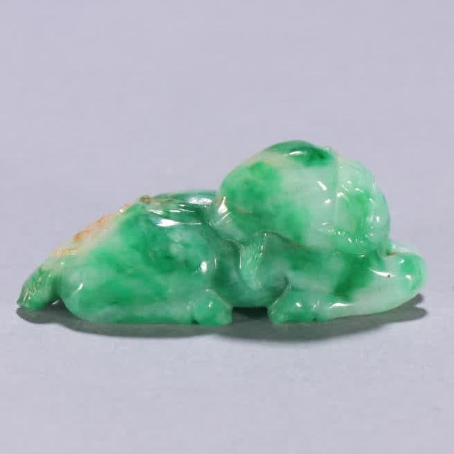 A Qing Dynasty jade sheep carving (1 of 9)