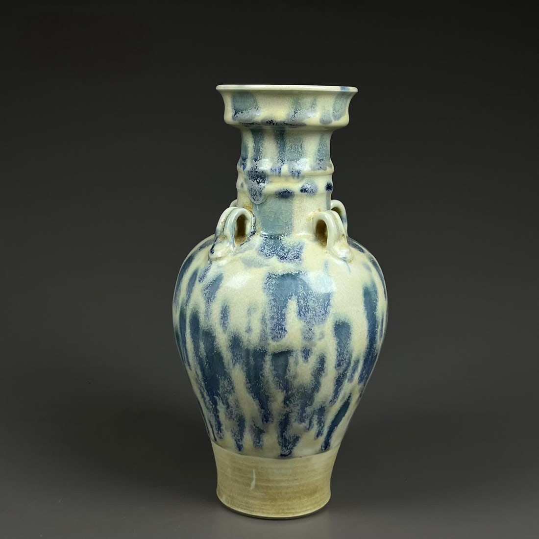 A Tanggong County kiln blue glaze four-series plate bottle (1 of 9)