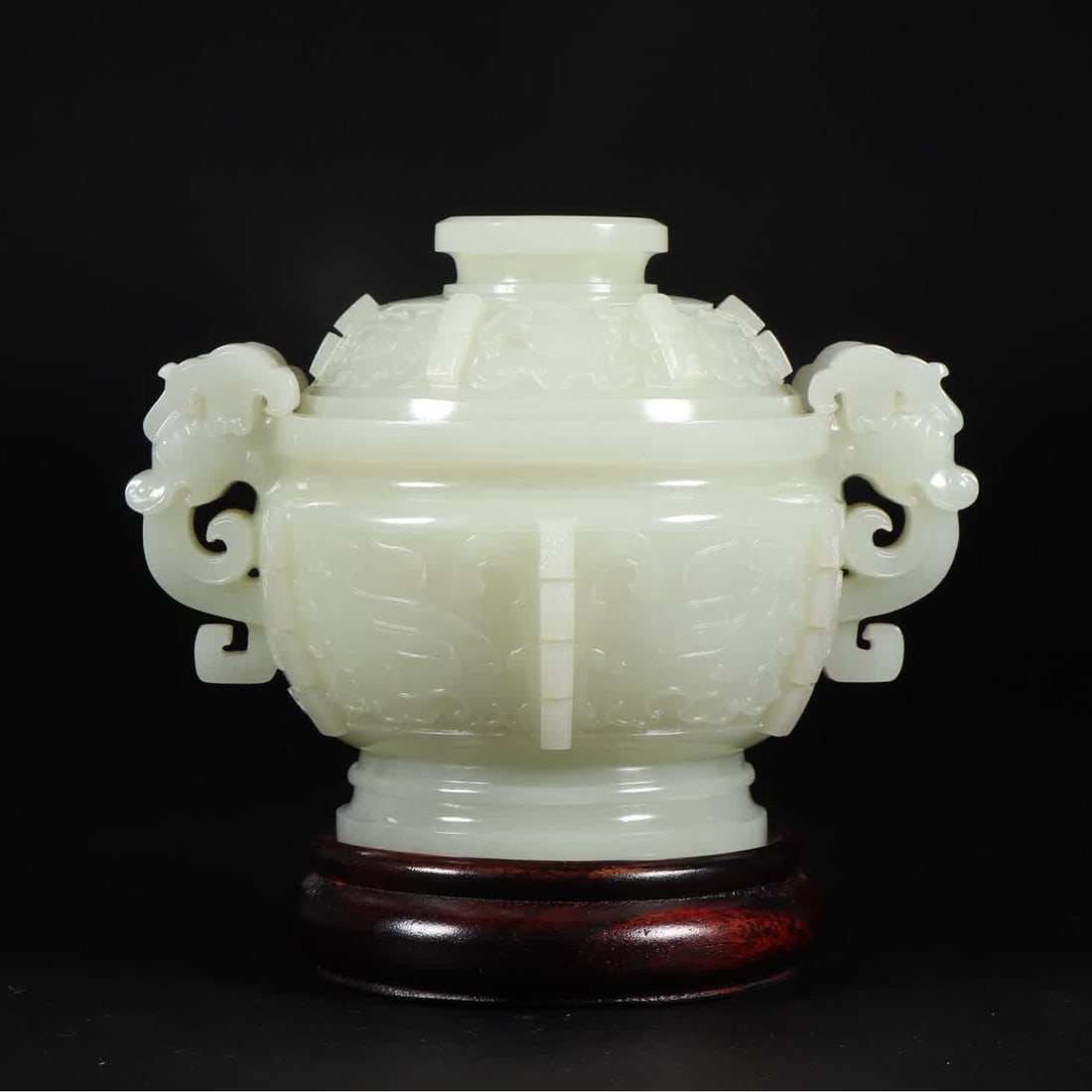 A Qing Dynasty Hetian jade gluttonous pattern double dragon ear cover furnace (1 of 9)