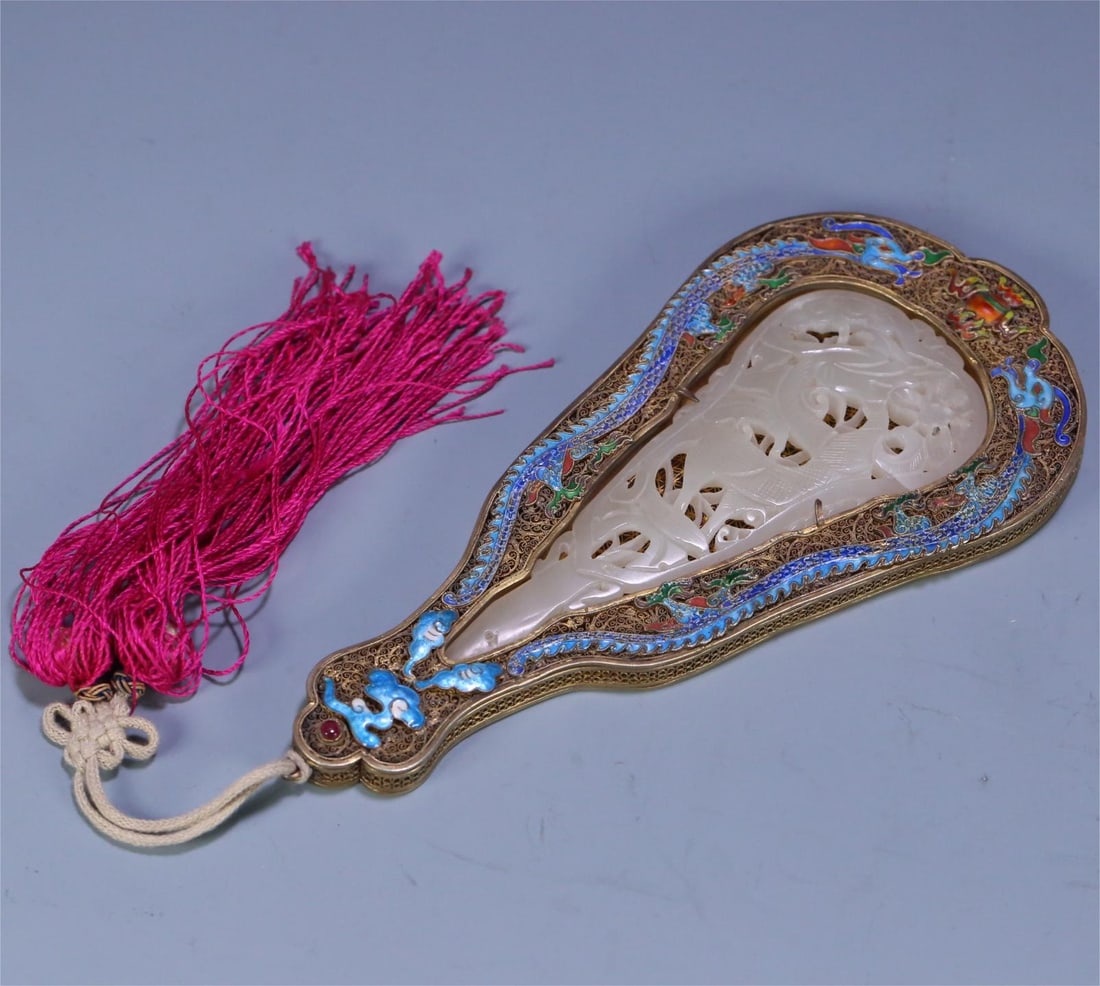 A Qing Dynasty silver-gilt filigree burnt blue inlaid Hetian jade dragon pattern fan (1 of 9)