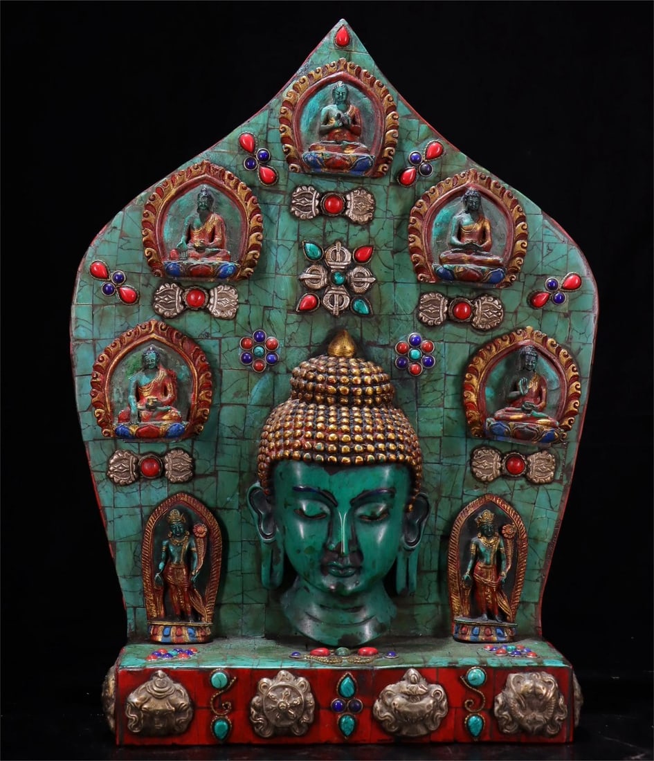 A beautiful turquoise amulet (1 of 9)