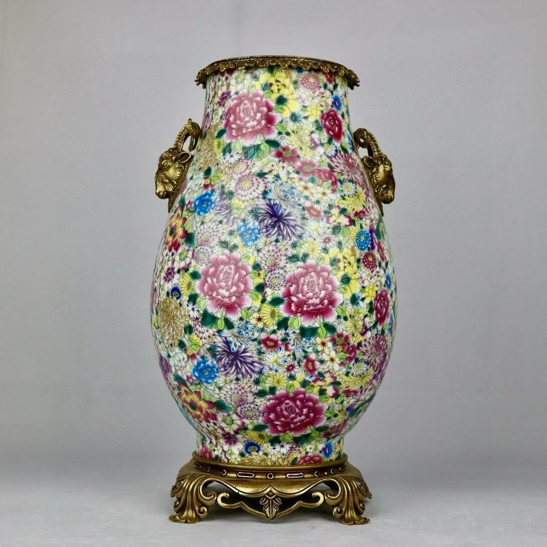 A beautiful copper-inlaid porcelain pastel hundred flowers do not fall to the ground inlaid with (1 of 9)