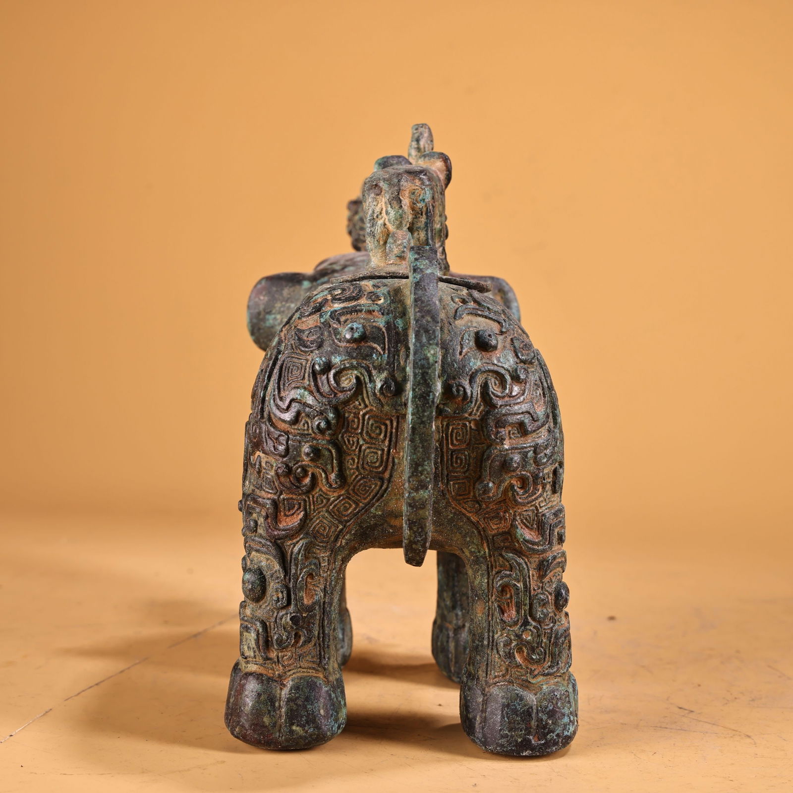 A beautiful bronze elephant statue - 10