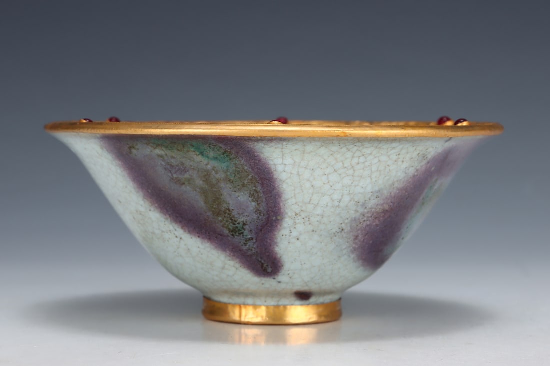 A rose purple glaze enclosed with gold chisel from the Jun kiln of the Song Dynasty is engraved with (1 of 9)