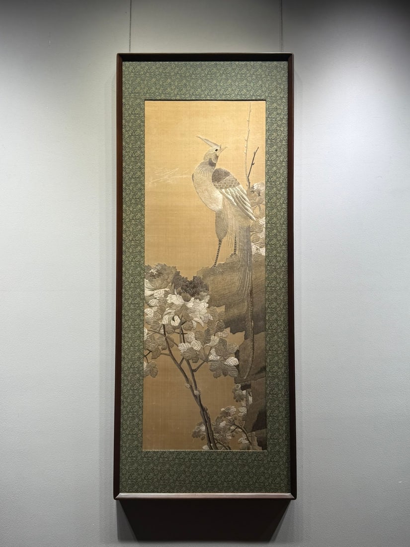 A simple embroidery hero of the Republic of China period is independent: The heroes of plain embroidery during the Republic of China were independent Size:125.5x49.5cm (The Dimensions Of All Batches Are Manually Measured.If You Need More Detailed Information, Please Contac