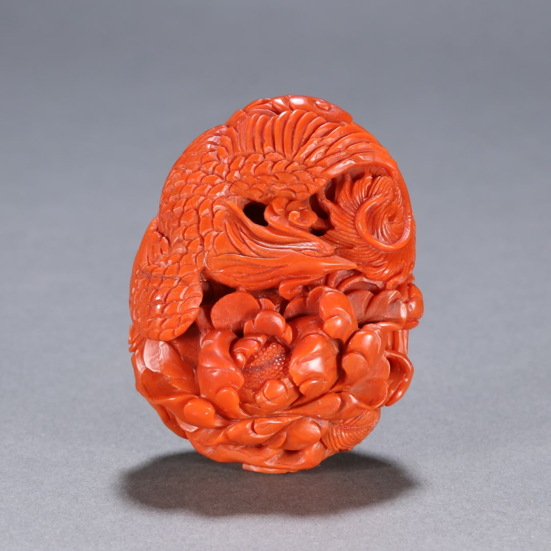 A beautiful southern red phoenix pattern carving (1 of 9)