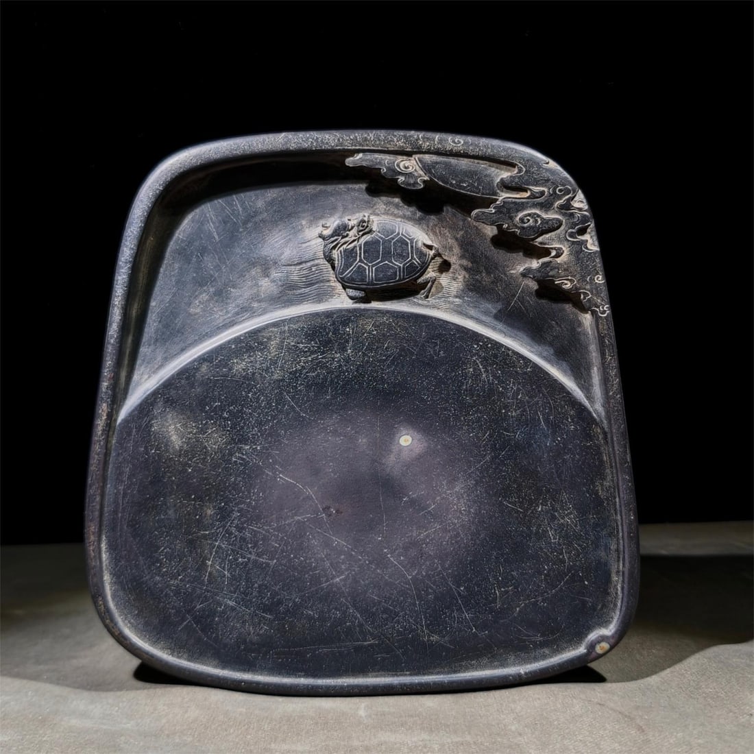 A beautiful return to the hometown of the dragon turtle is a inkstone (1 of 9)