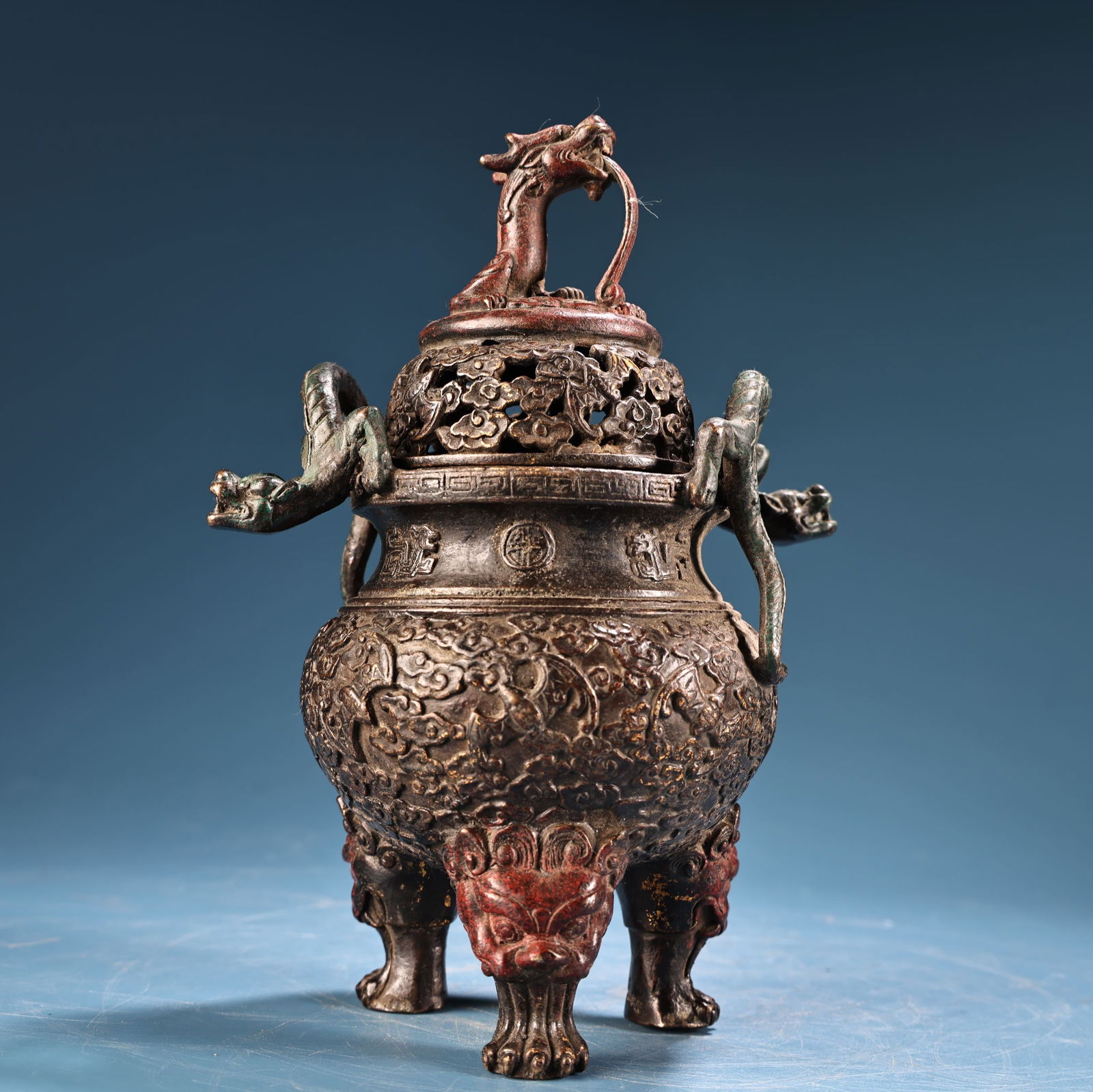 A fine pure copper full copper high relief painted Panlong lid incense burner (1 of 9)