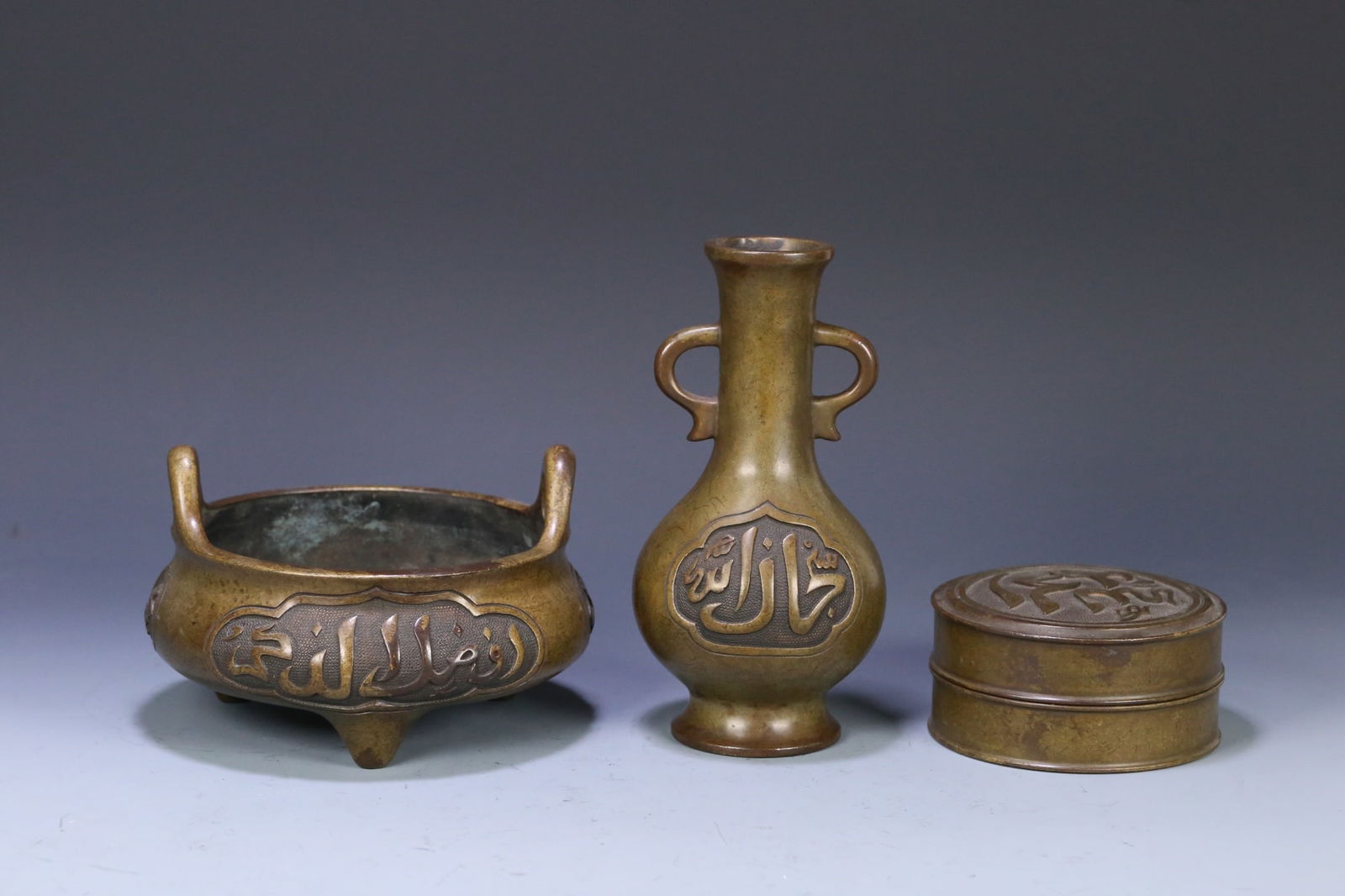 A set of copper Awen furnace bottle boxes made in the Xuande period of the Ming Dynasty (1 of 9)
