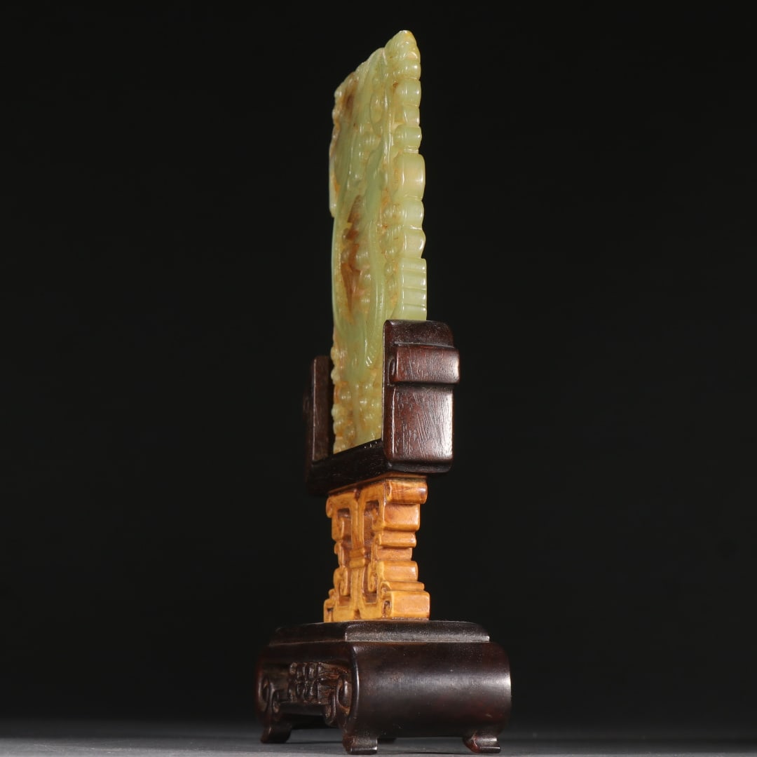 A beautiful Hetian topaz dragon pattern insert - 4