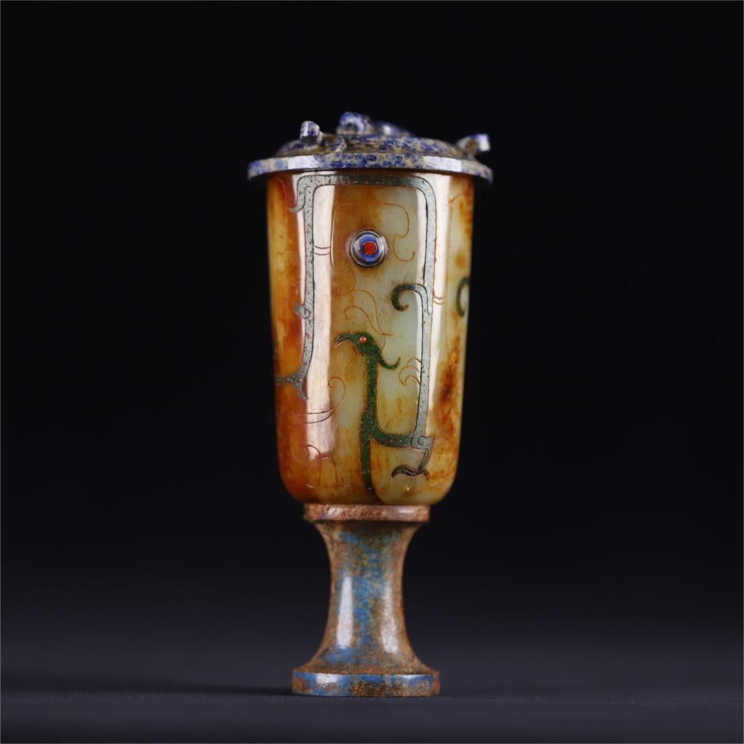 A fine ancient jade goblet with lid (1 of 10)