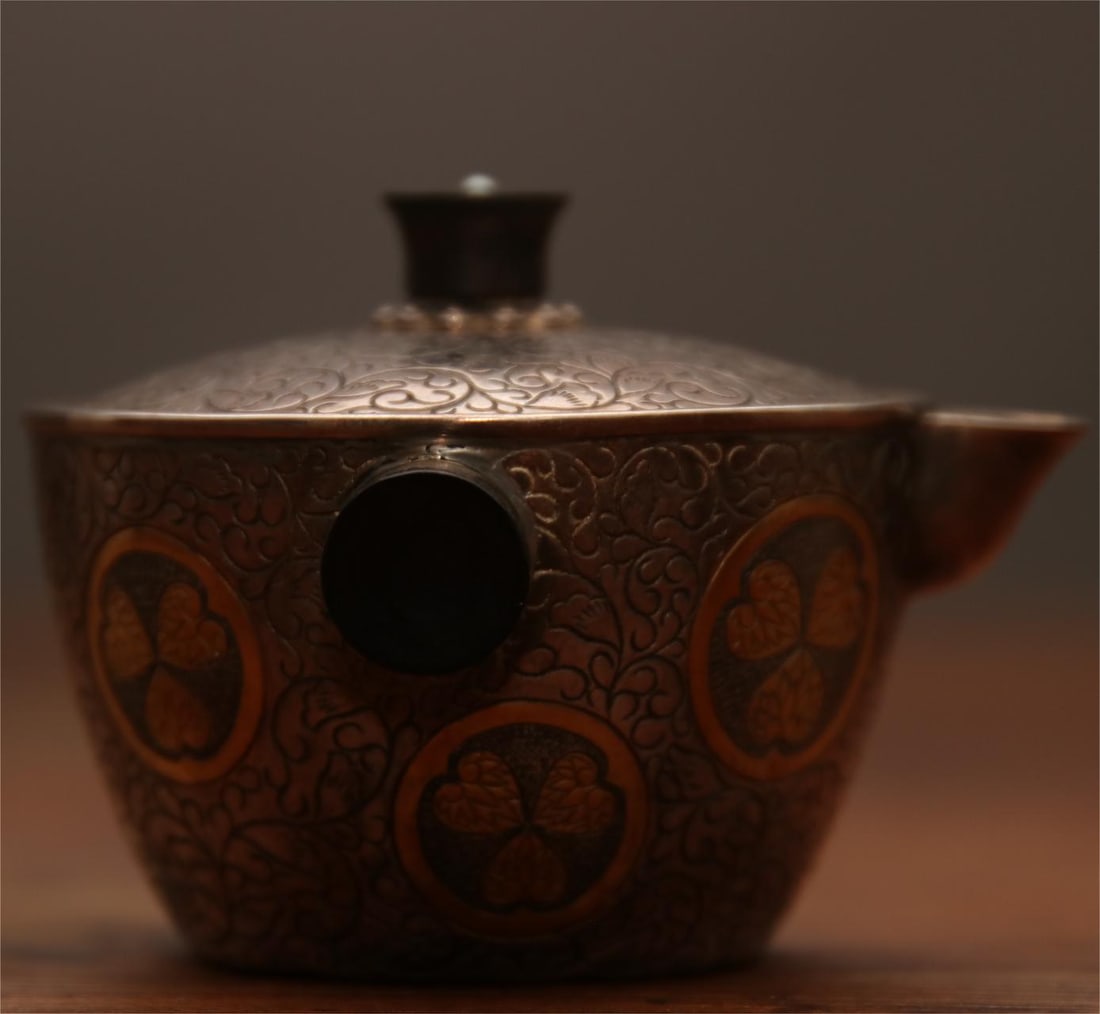 A beautiful Japanese silver pot cover bowl (1 of 8)