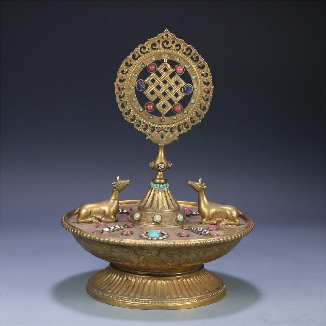 A copper-gilt jewelry stone auspicious symbol emblem made in the Qianlong period of the Qing Dynasty: Qing Dynasty Qianlong year copper gilt inlaid sky jewelry stone auspicious symbol emblem Great Perfect ornament Size:30x23cm W:2839.6g (The Dimensions Of All Batches Are Manually Measured.If You Need