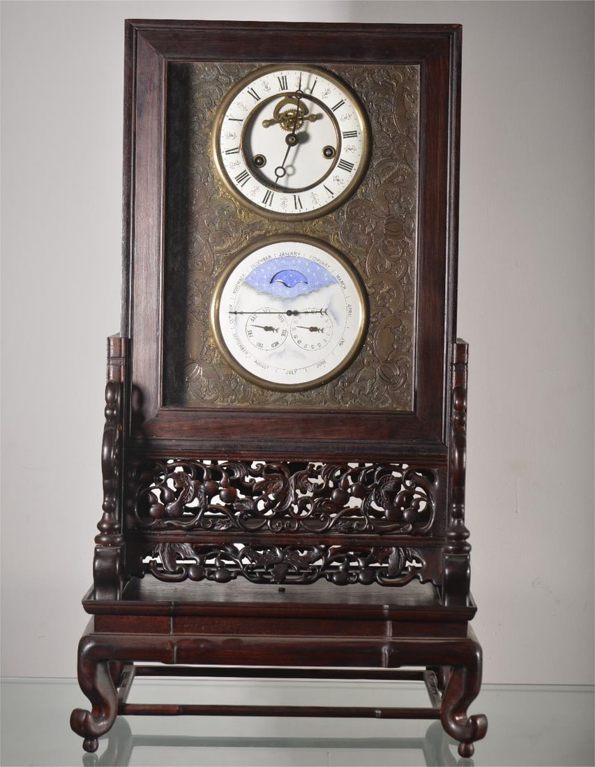 A large red sour branch lunar calendar astrological large Su bell from the Republic of China period (1 of 9)