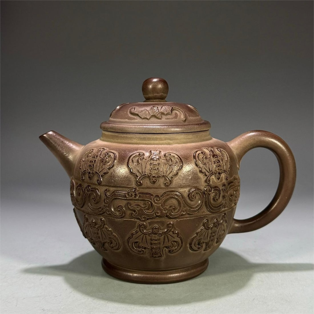 A beautiful hand-painted palace lamp pot burlap pattern: Exquisite hand-painted palace lamp pot linen pattern Size:16.5×10.7×12.4cm W:400g (The Dimensions Of All Batches Are Manually Measured.If You Need More Detailed Information, Please Contact Our Custo