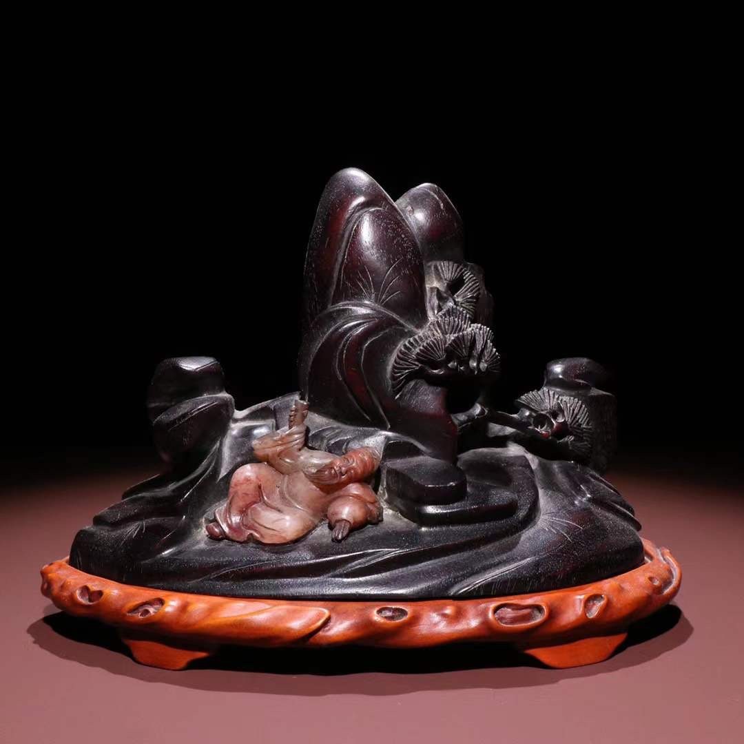 A beautiful rosewood Taibai drunken mountain ornament: Exquisite rosewood Taibai drunken mountain ornament Size:H:12.5cm W:15.5cm W:424.5g (The Dimensions Of All Batches Are Manually Measured.If You Need More Detailed Information,