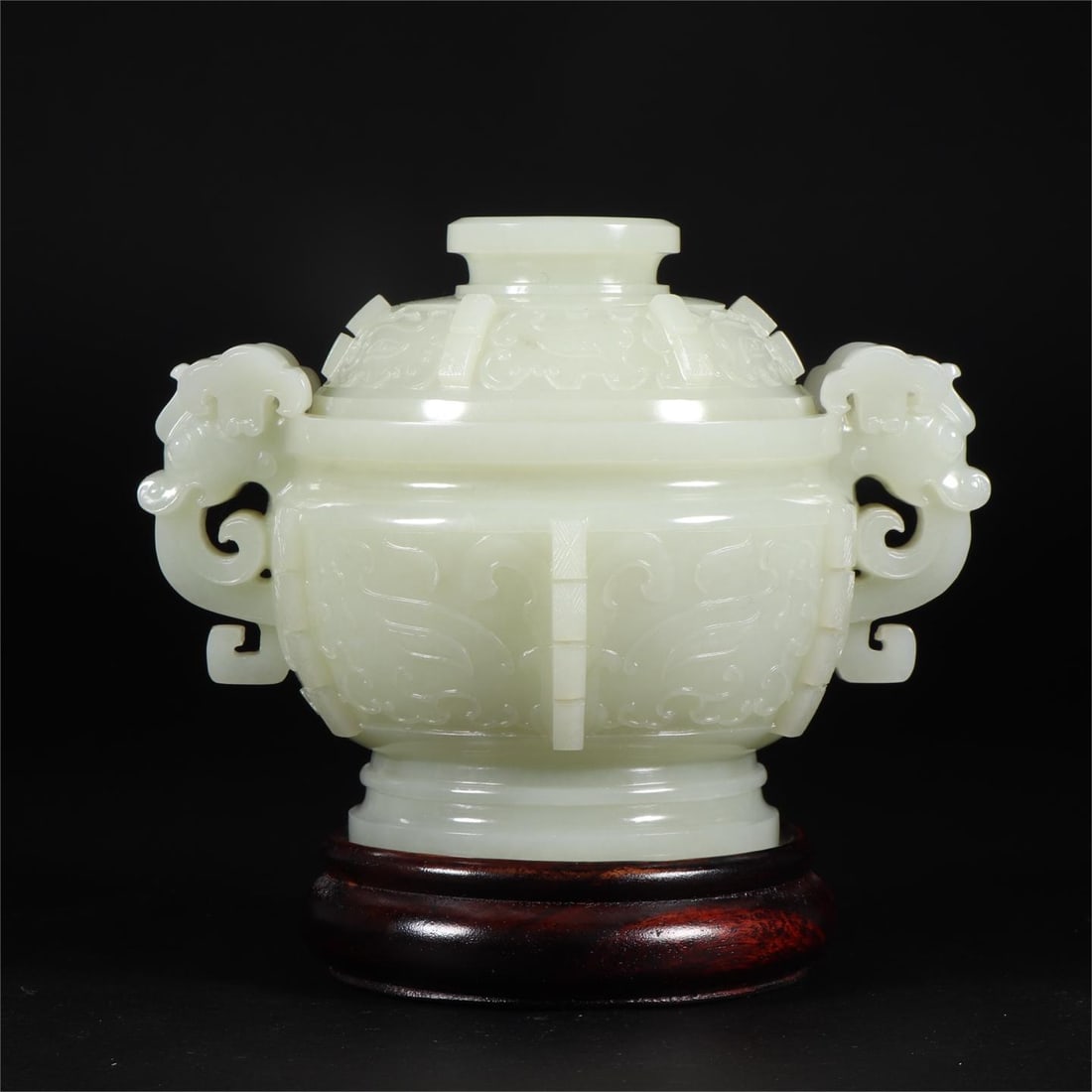 A Qing Dynasty Hetian jade gluttonous pattern double dragon ear cover stove (1 of 9)