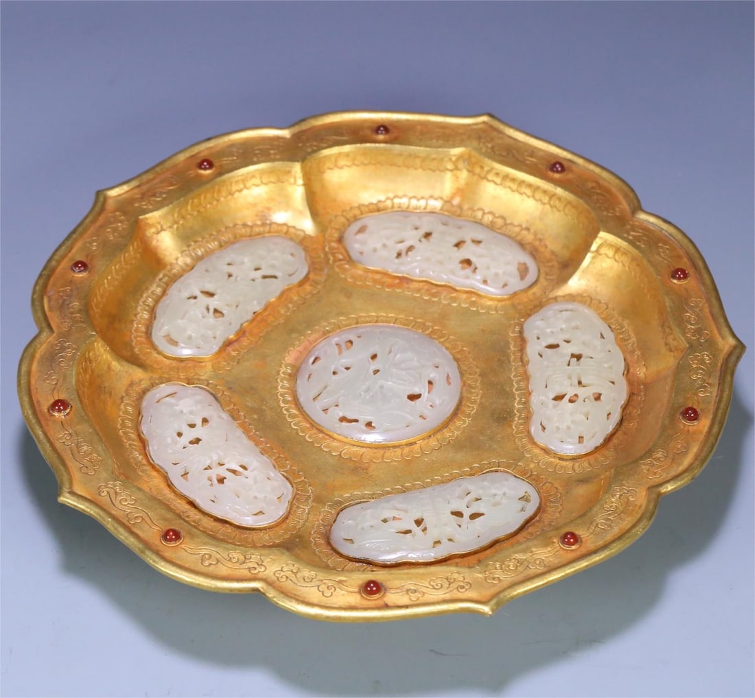 A beautiful copper gilt inlaid Hetian jade flower and bird pattern sunflower mouth plate (1 of 9)