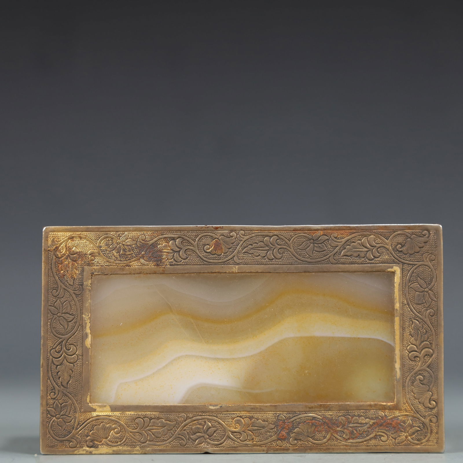 A Exquisite Agate Lotus Pattern Box - 3