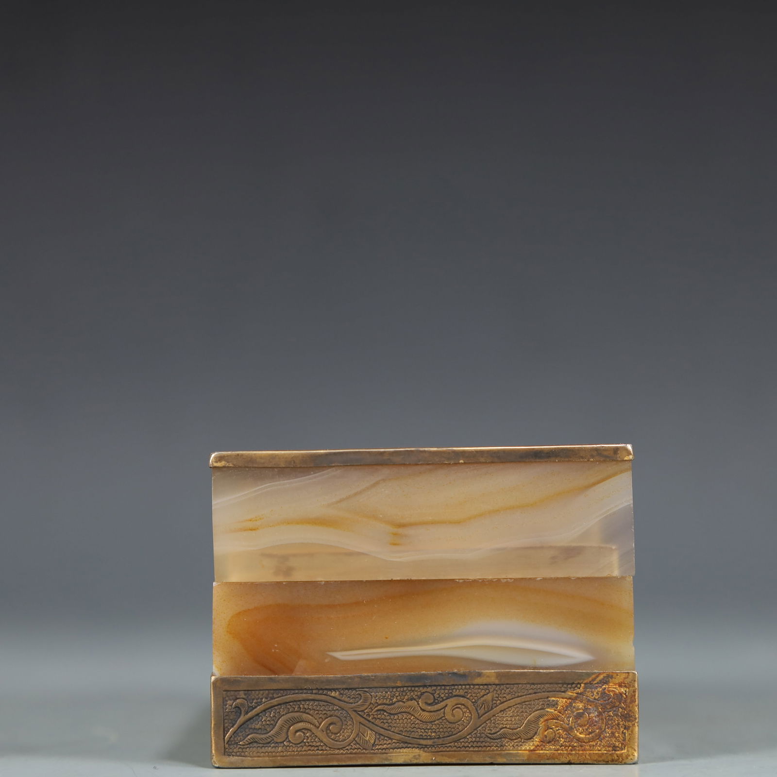 A Exquisite Agate Lotus Pattern Box - 6