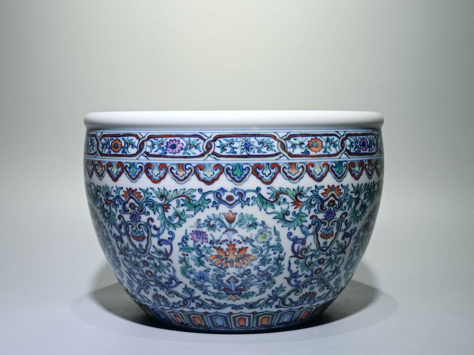 An Exquisite Doucai Lotus Pattern Vat (1 of 8)