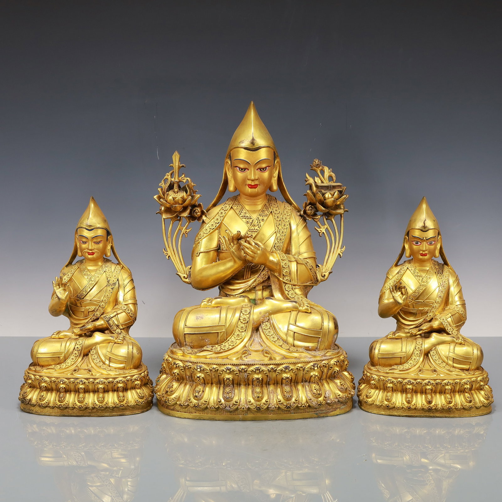 A Exquisite A Set of Gilt Bronze Statue of Tsongkhapa (1 of 16)