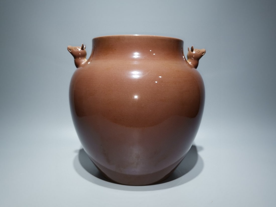 An Exquisite Purple Glazed Double-Ears Jar (1 of 9)