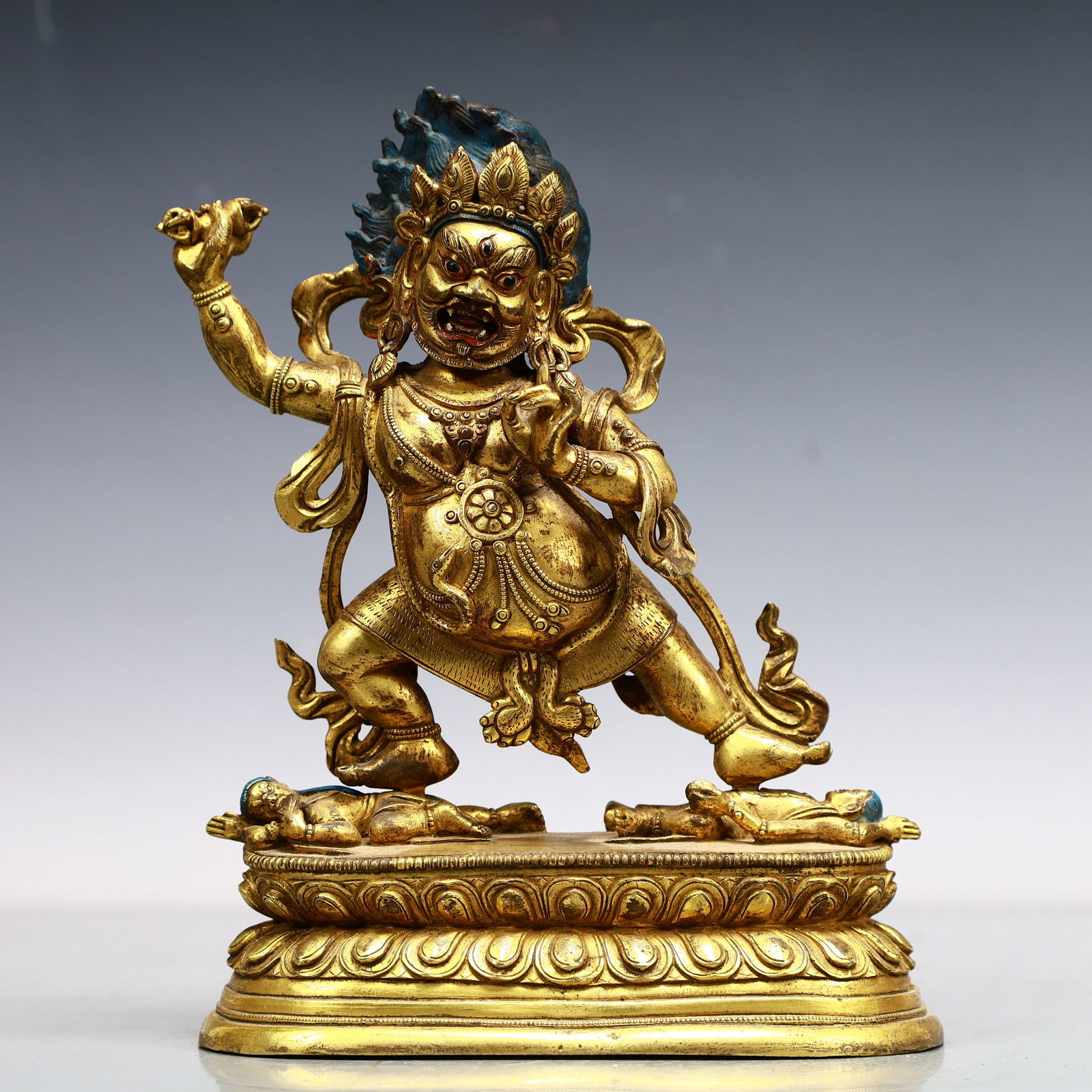 A Exquisite Gilt Bronze Statue of Mammon: A Exquisite Gilt Bronze Statue of Mammon Ming Dynasty, China Size:16cmx6.5cmx20cm Weight:1770g (The Dimensions Of All Batches Are Manually Measured.If You Need More Detailed Information, Please Contac